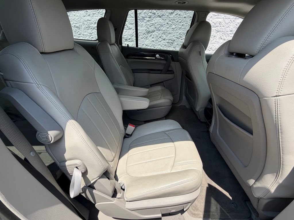 Used 2017 Buick Enclave Leather FWD image 8