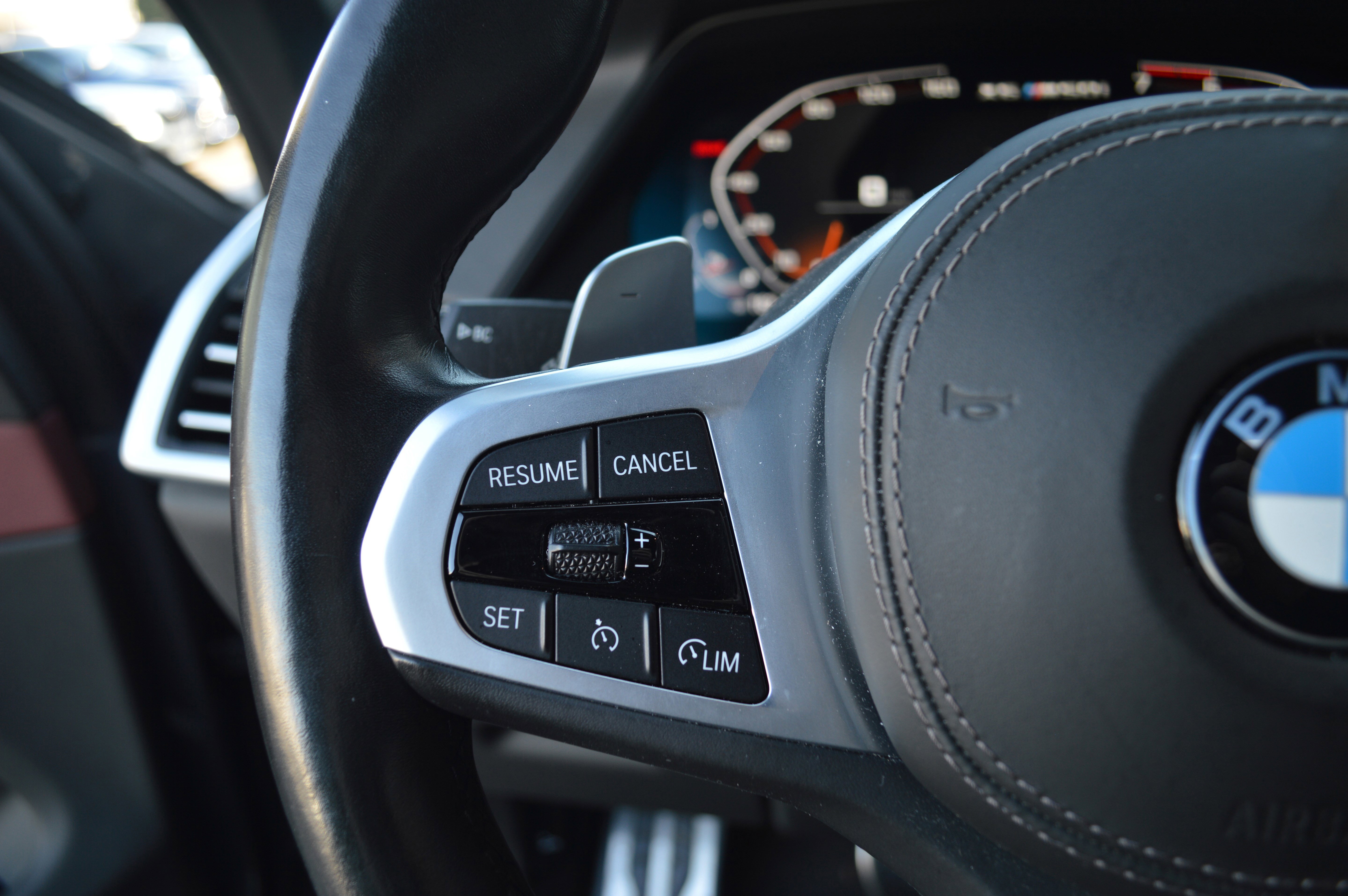 Used 2021 BMW X6 M50i w/ Premium Package image 14