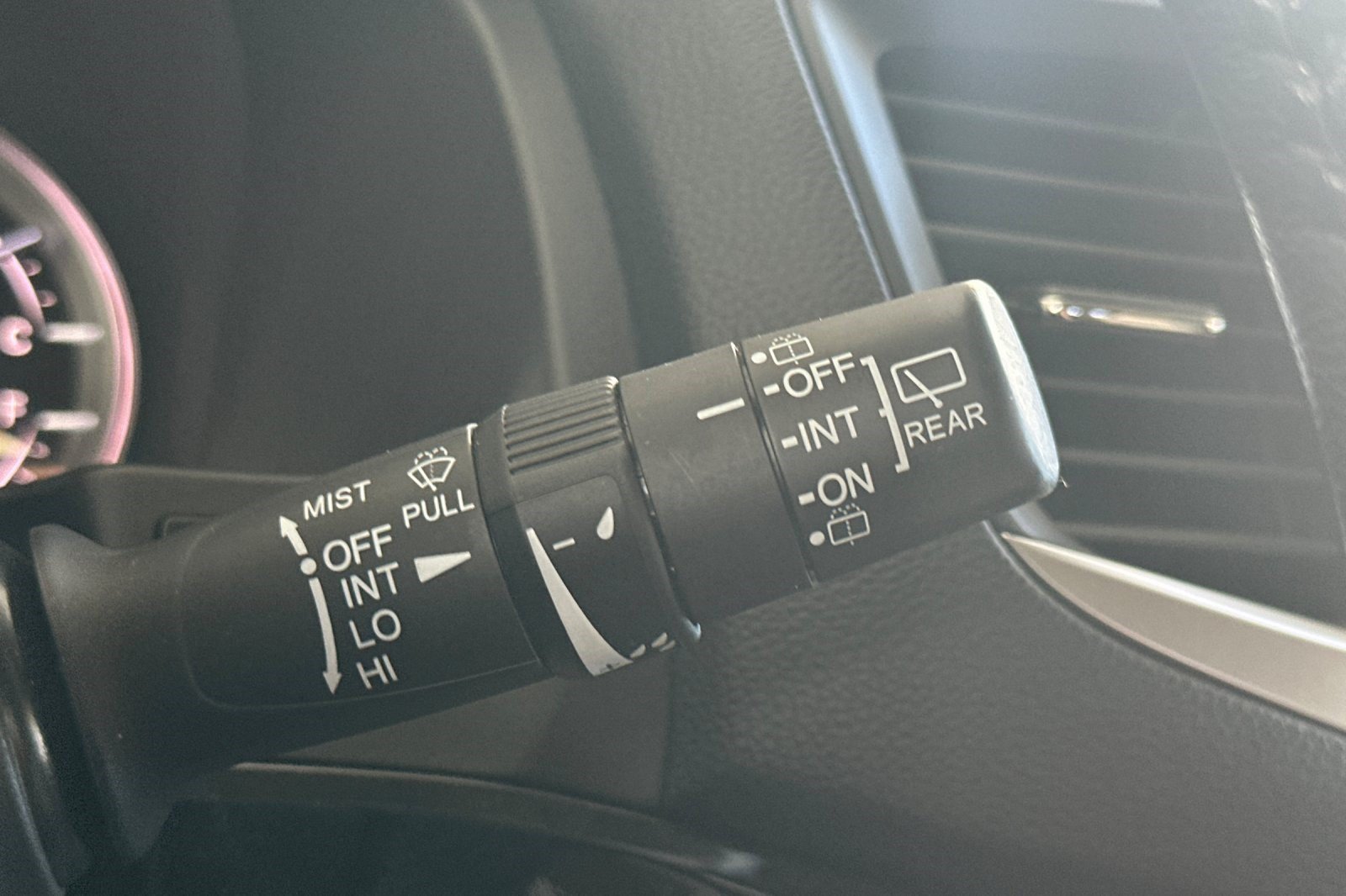 Used 2016 Honda Pilot Touring image 33