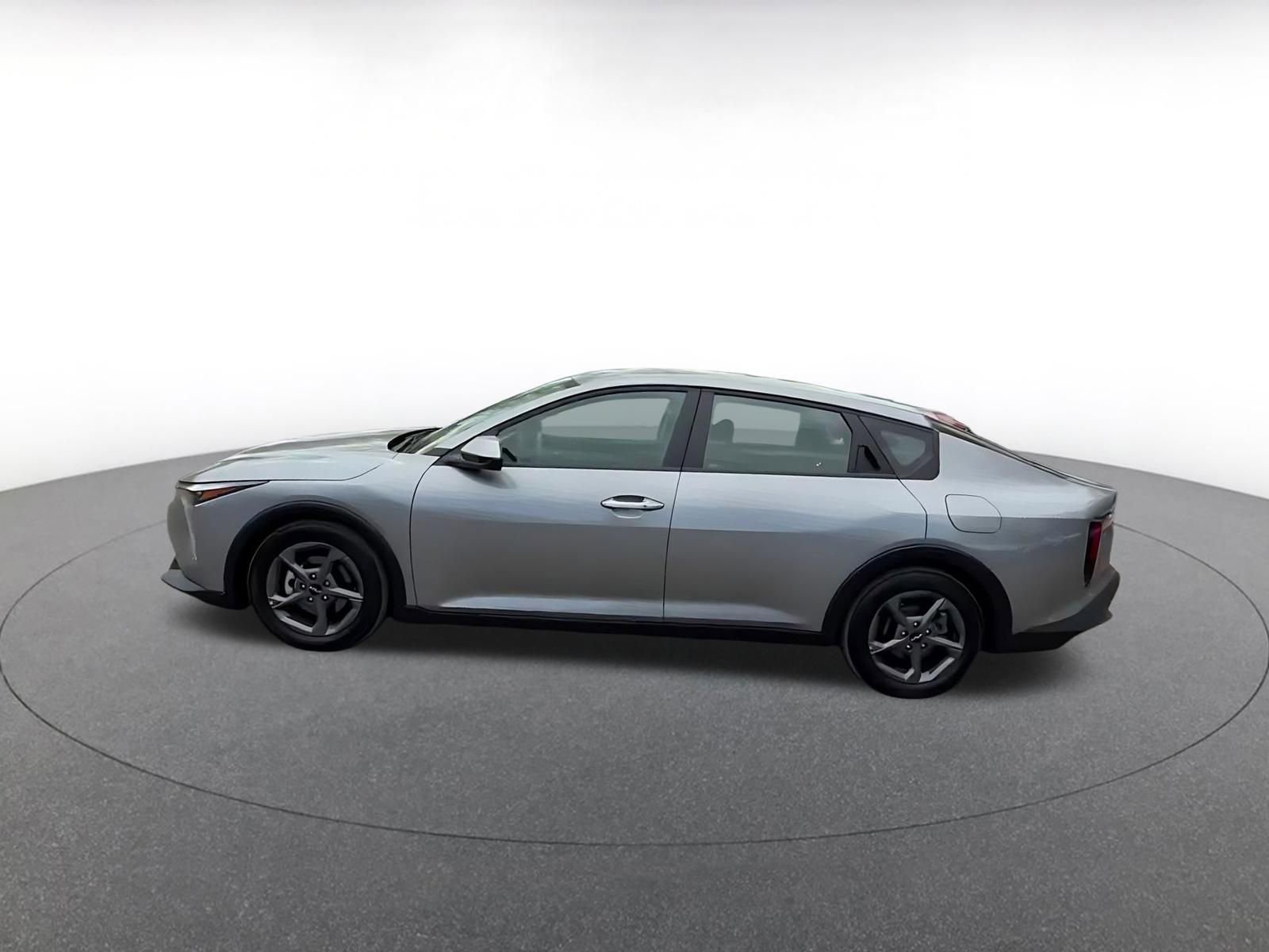 Used 2025 Kia K4 FWD image 8