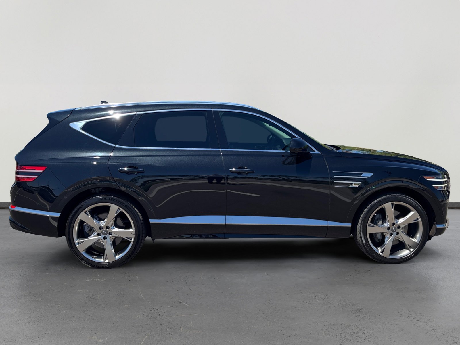 Used 2023 Genesis GV80 3.5T w/ Prestige Package AWD/4WD image 6