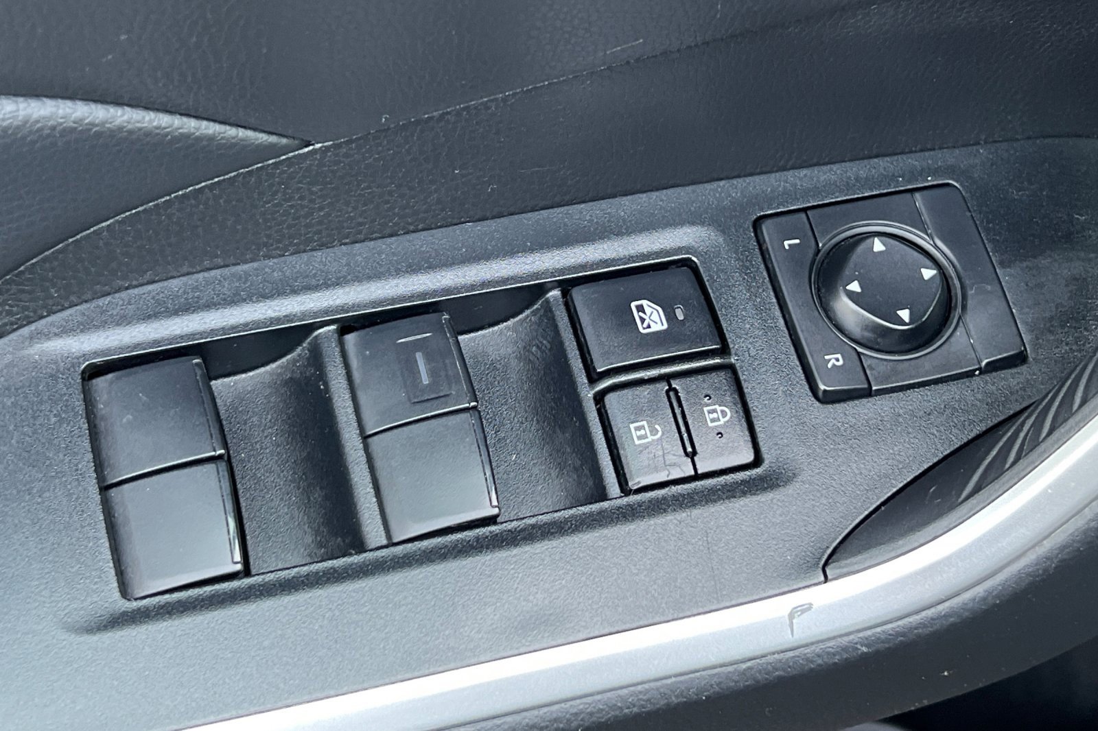 Used 2024 Toyota RAV4 LE image 14