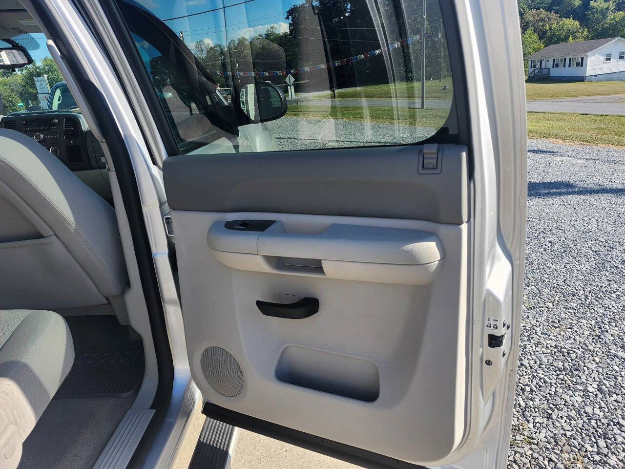 Used 2013 GMC Sierra 1500 SLE w/ Power Tech Package image 15