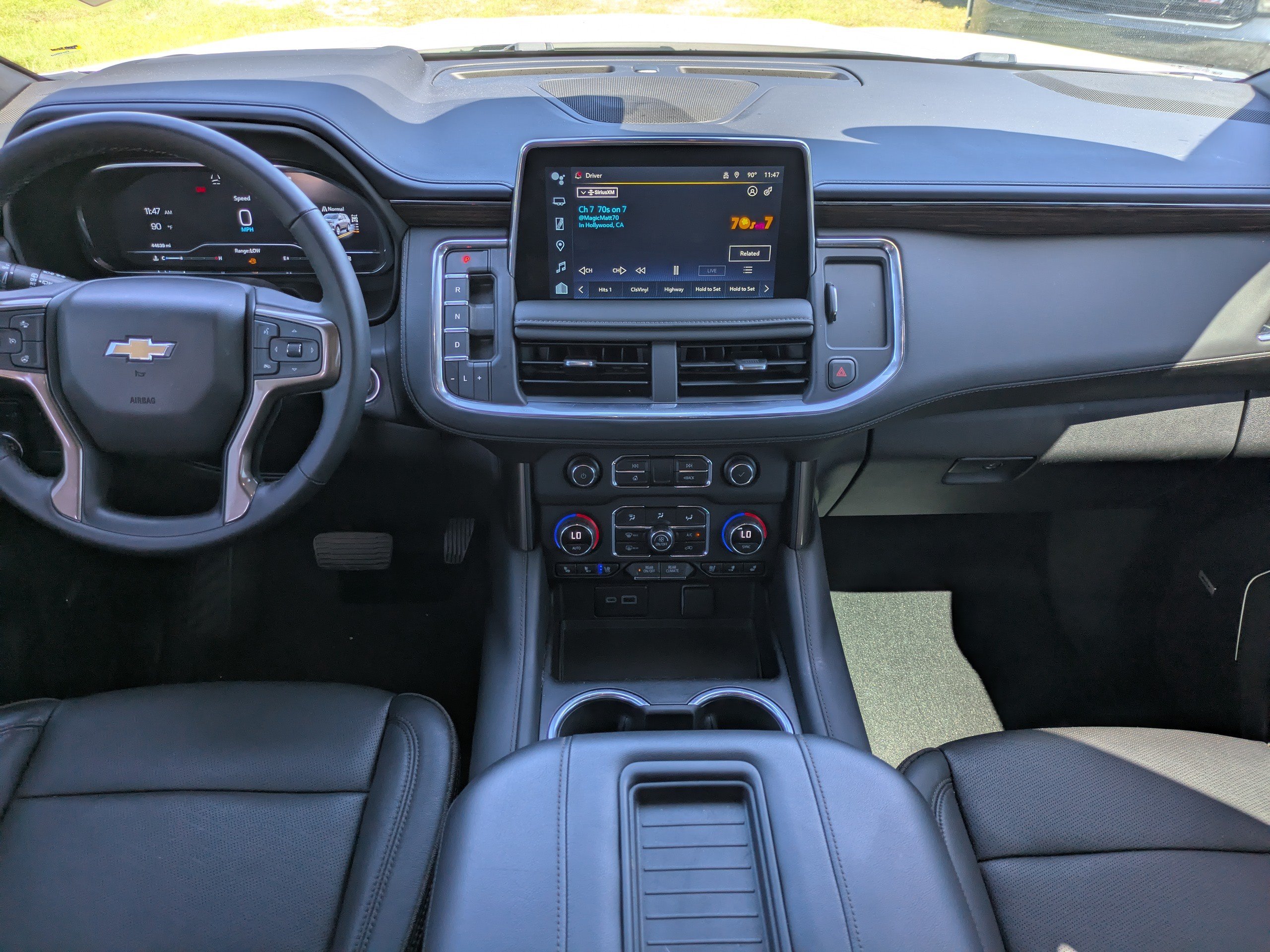 Used 2024 Chevrolet Suburban High Country AWD/4WD image 14