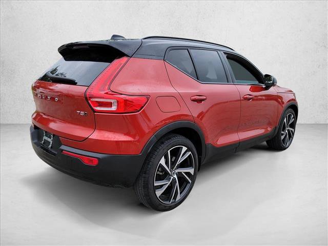 Used 2022 Volvo XC40 T5 R-Design AWD/4WD image 5