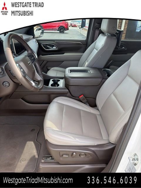 Used 2023 Chevrolet Suburban Z71 w/ Luxury Package image 4