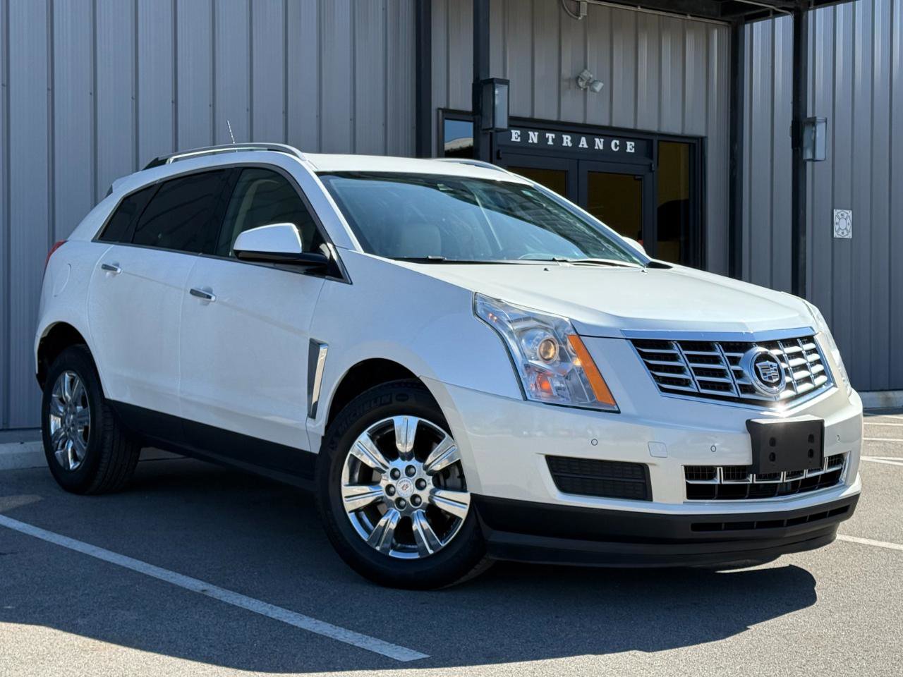 Used 2016 Cadillac SRX Luxury w/ Driver Awareness Package image 3