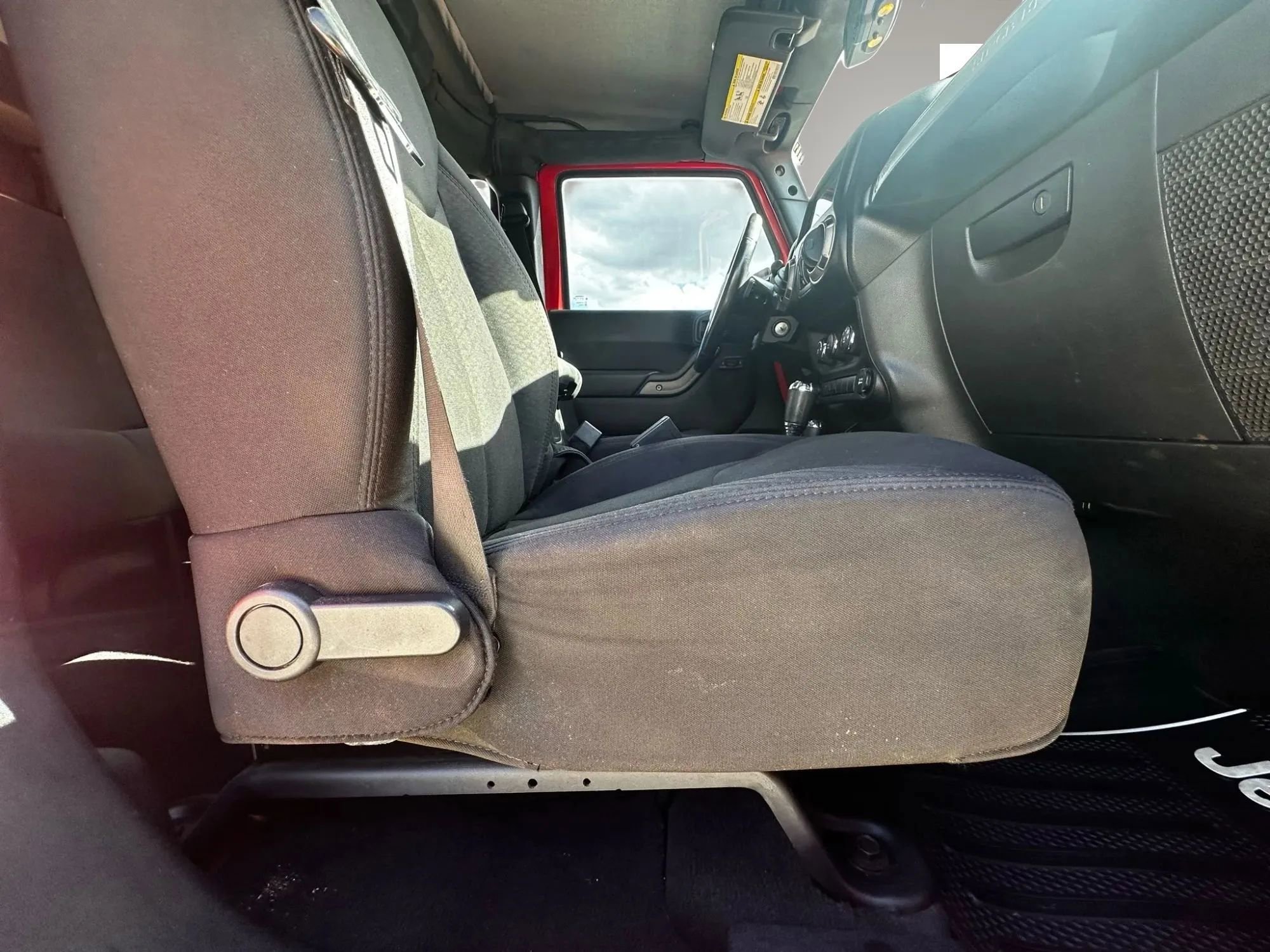 Used 2013 Jeep Wrangler Unlimited Sport AWD/4WD image 33
