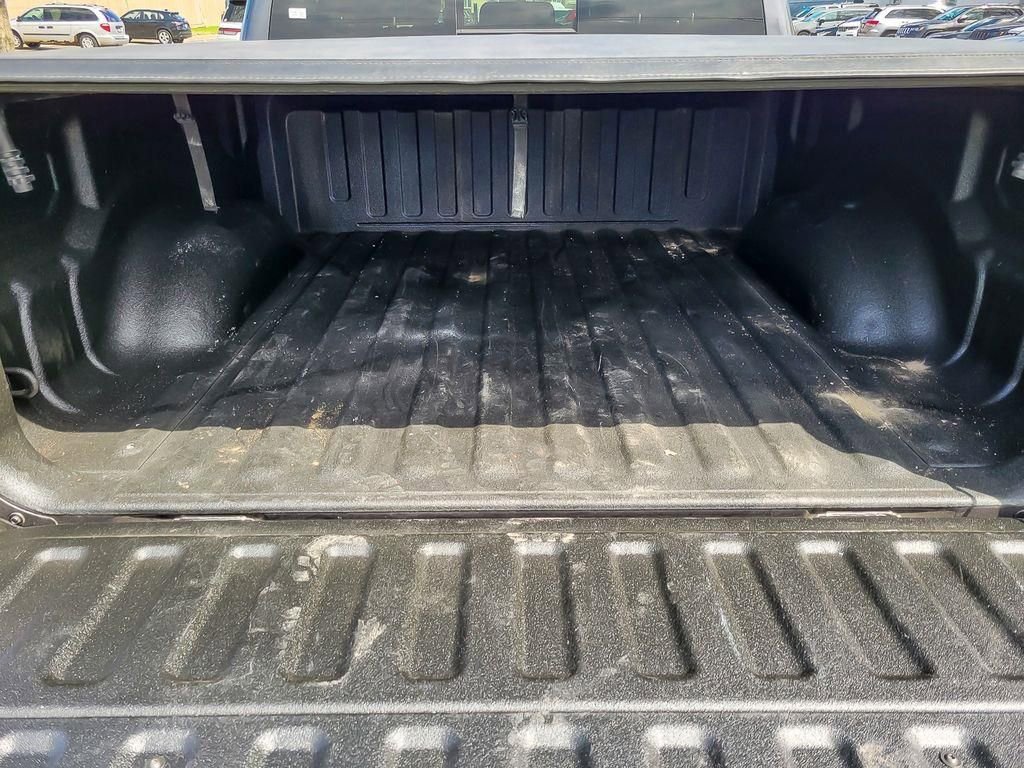 Used 2022 RAM 1500 Laramie AWD/4WD image 19