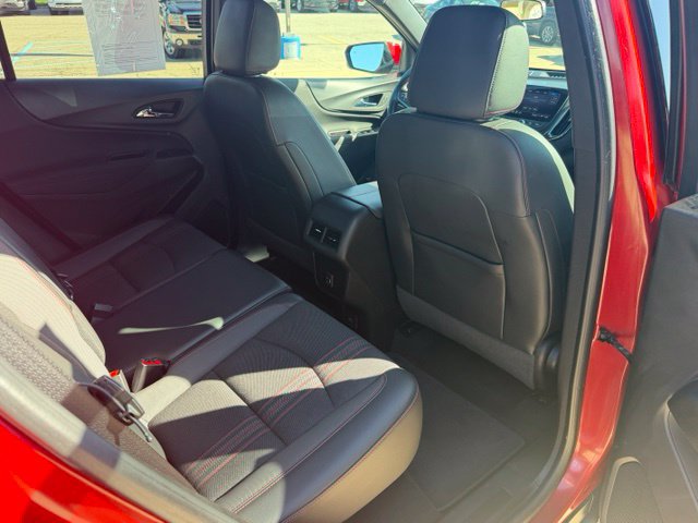 Certified 2022 Chevrolet Equinox RS w/ Infotainment Package FWD image 34