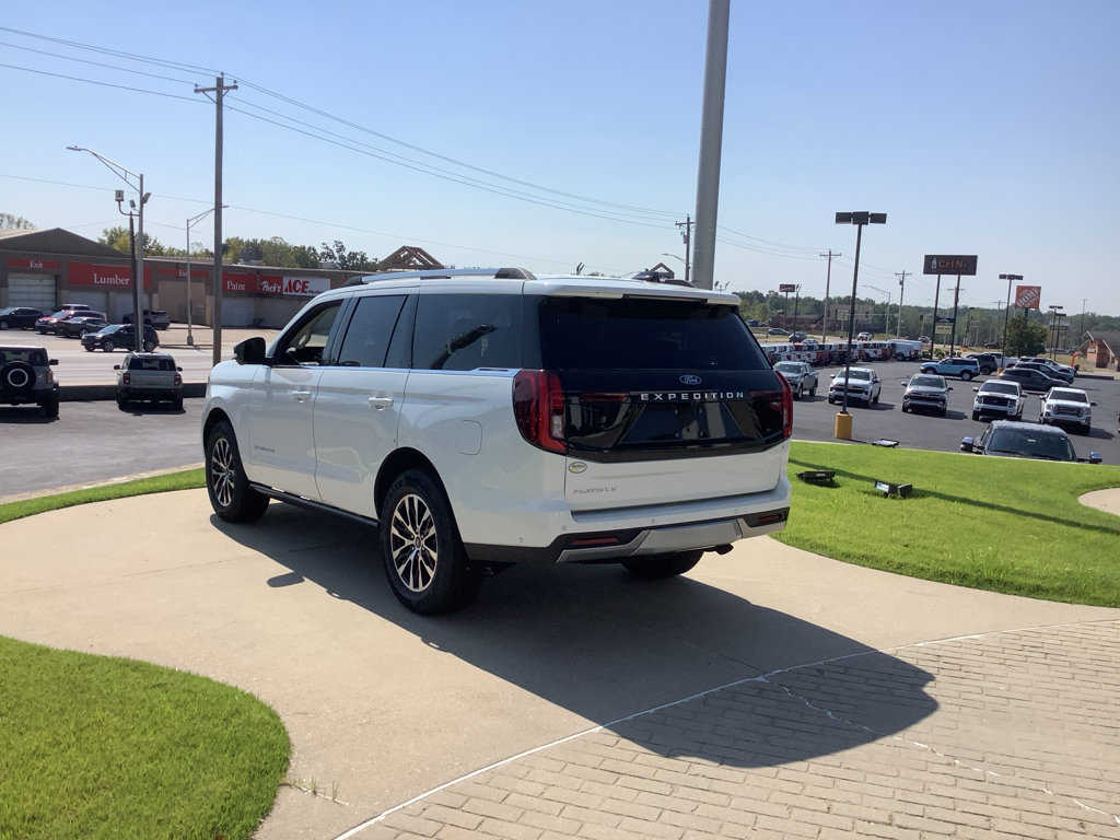 New 2025 Ford Expedition Platinum image 4