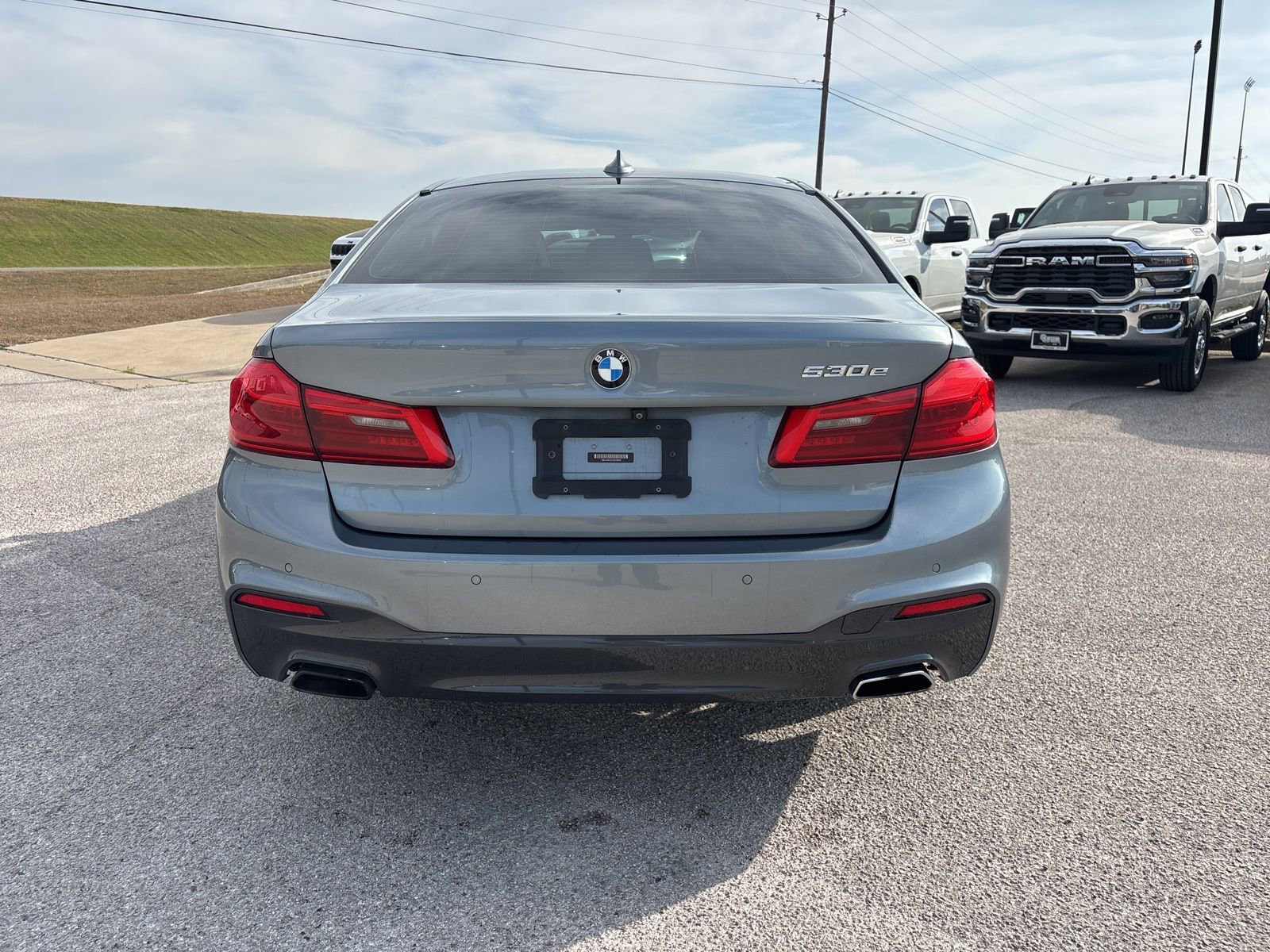 Used 2018 BMW 530e image 6