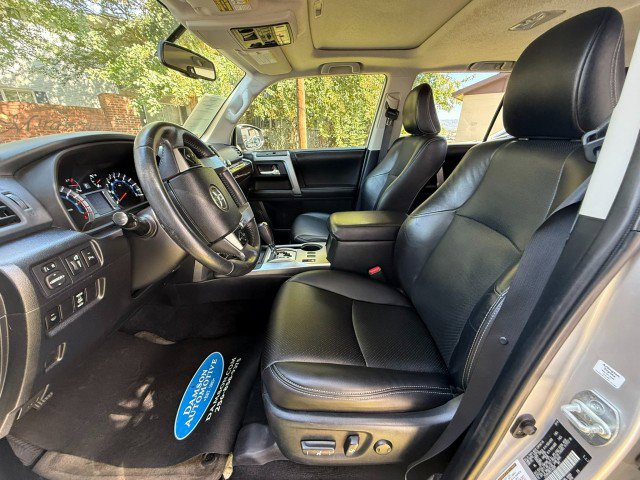 Used 2014 Toyota 4Runner Limited image 14