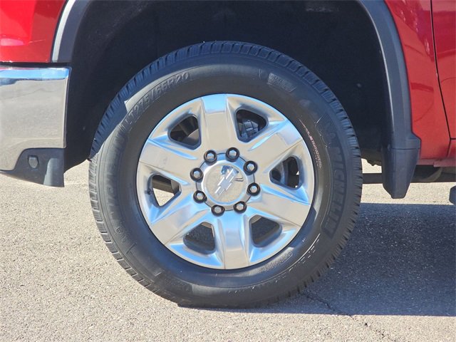 Used 2020 Chevrolet Silverado 2500 LTZ w/ LTZ Premium Package image 17