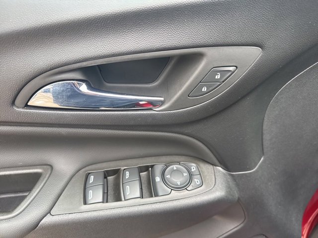 Used 2023 Chevrolet Equinox LT image 11