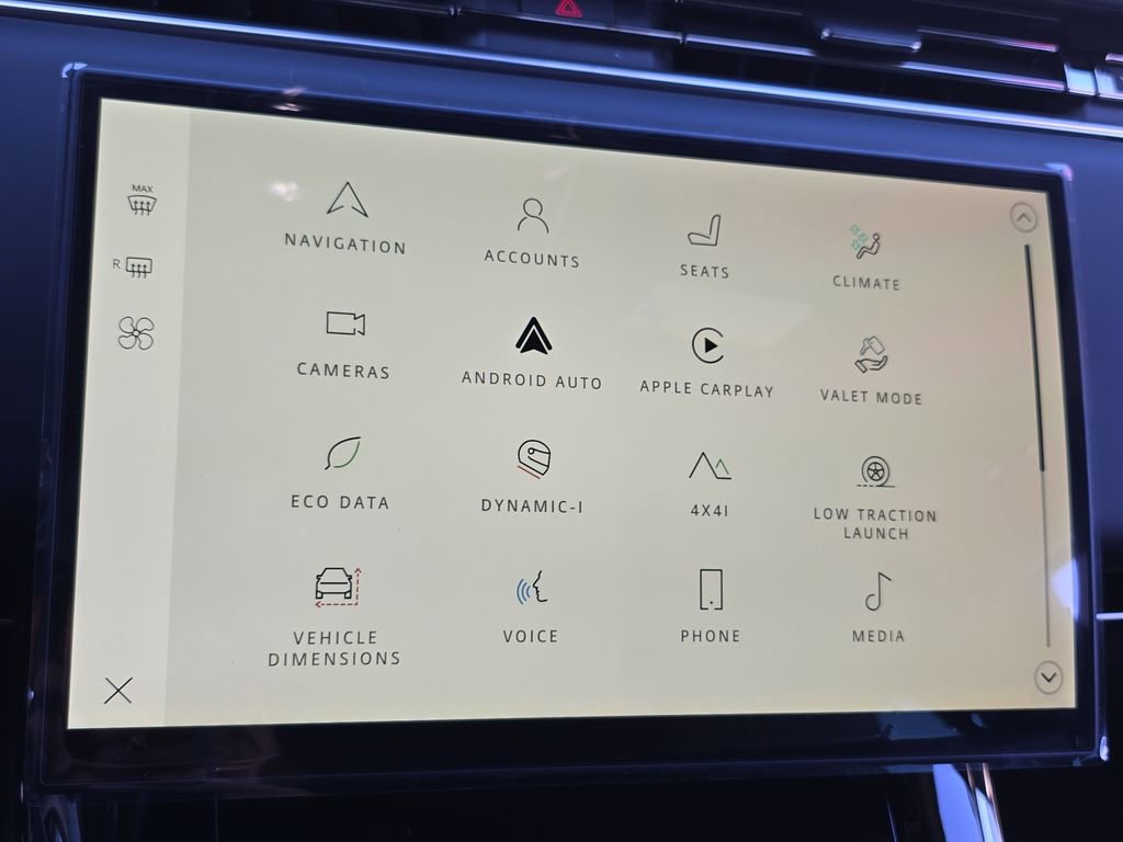 New 2025 Land Rover Range Rover Sport Dynamic SE AWD/4WD image 22