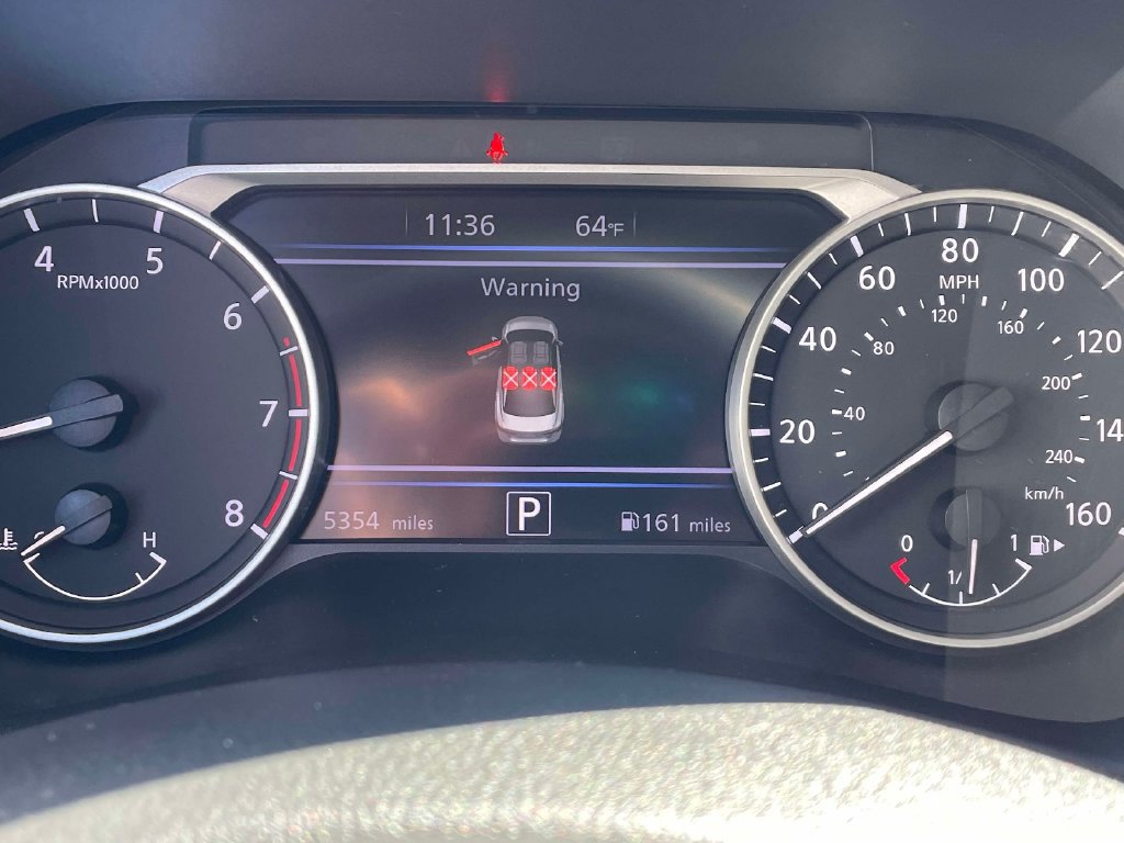 Used 2025 Nissan Sentra SV FWD image 23