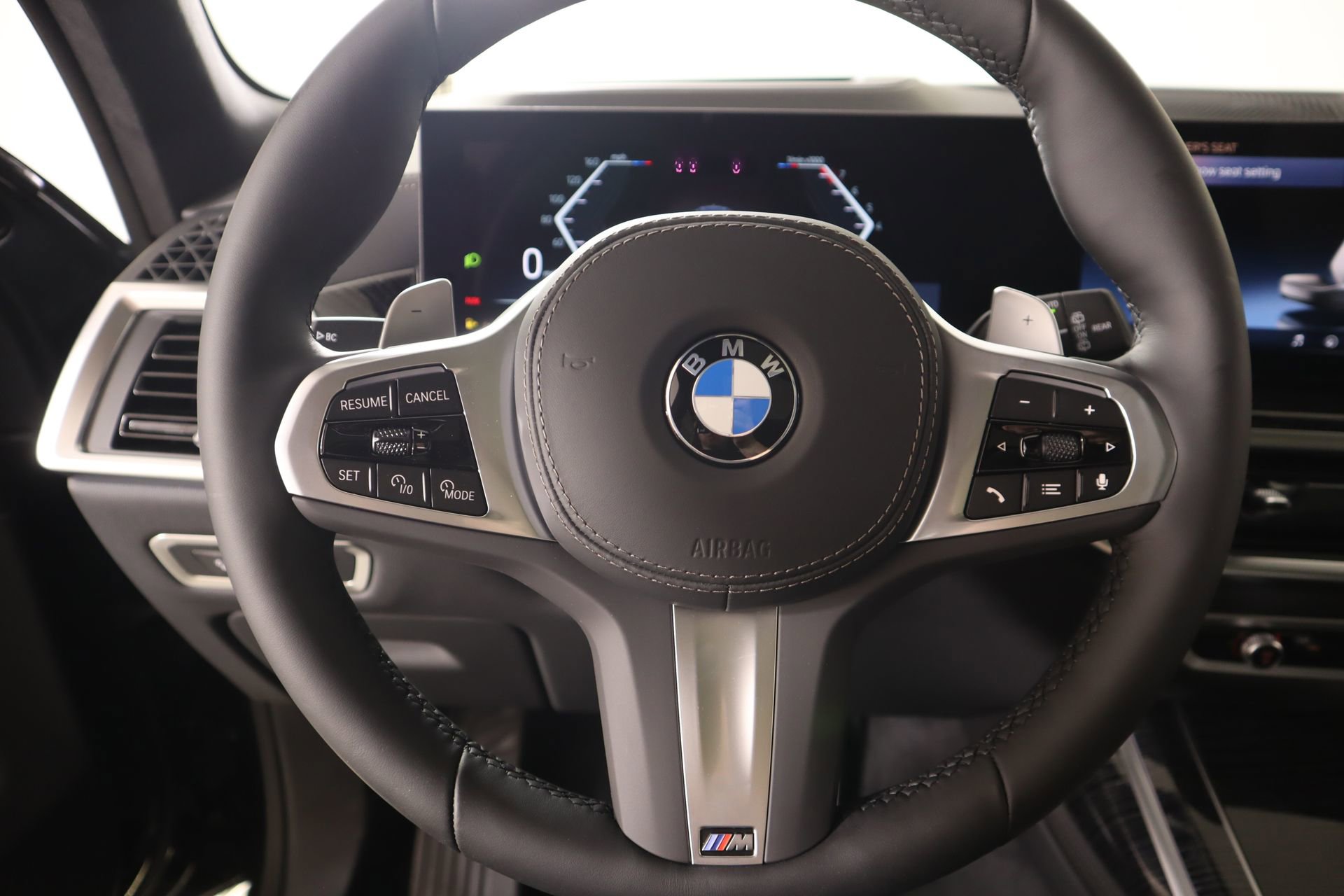 New 2026 BMW X7 xDrive40i w/ M Sport Package image 3