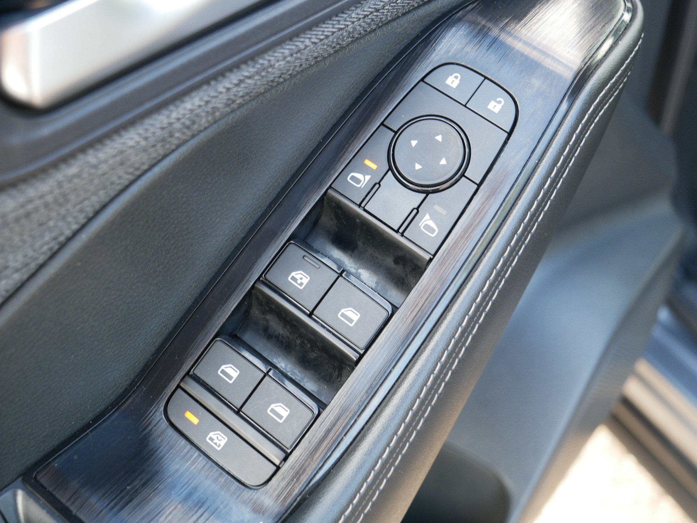 Certified 2023 Nissan Rogue SV AWD/4WD image 19