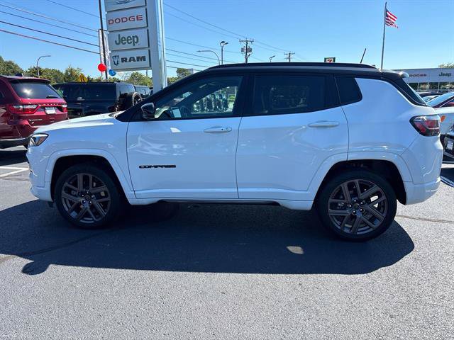Certified 2025 Jeep Compass Limited w/ Driver Assist Group I AWD/4WD image 6
