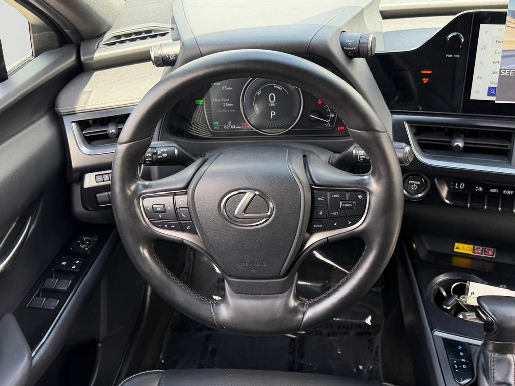 Certified 2024 Lexus UX 250h F Sport AWD/4WD image 18