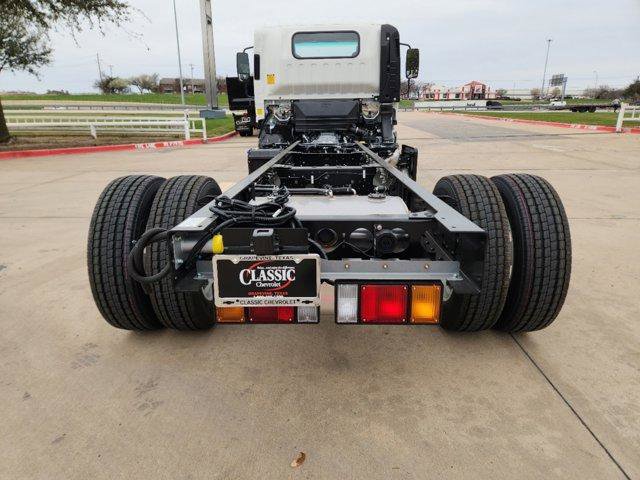 New 2024 Chevrolet Low Cab Forward 5500XD image 37
