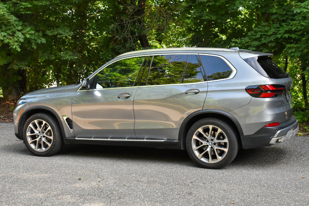Used 2024 BMW X5 sDrive40i RWD image 5
