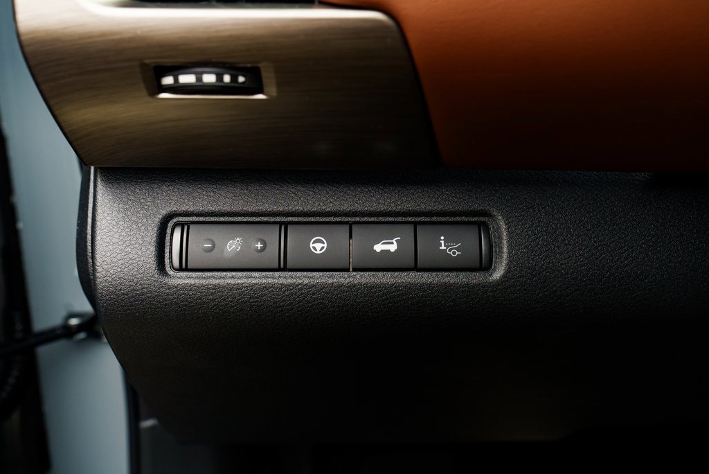 New 2025 Nissan Pathfinder Platinum image 21