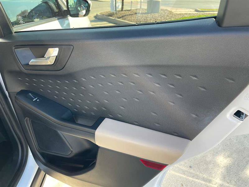 Used 2020 Ford Escape SEL AWD/4WD image 39