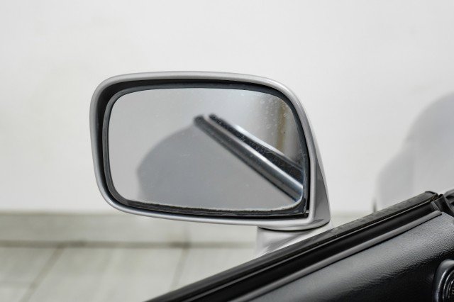 Used 2002 Toyota MR2 AUTOMATIC LEATHER SEATS CRUISE image 29