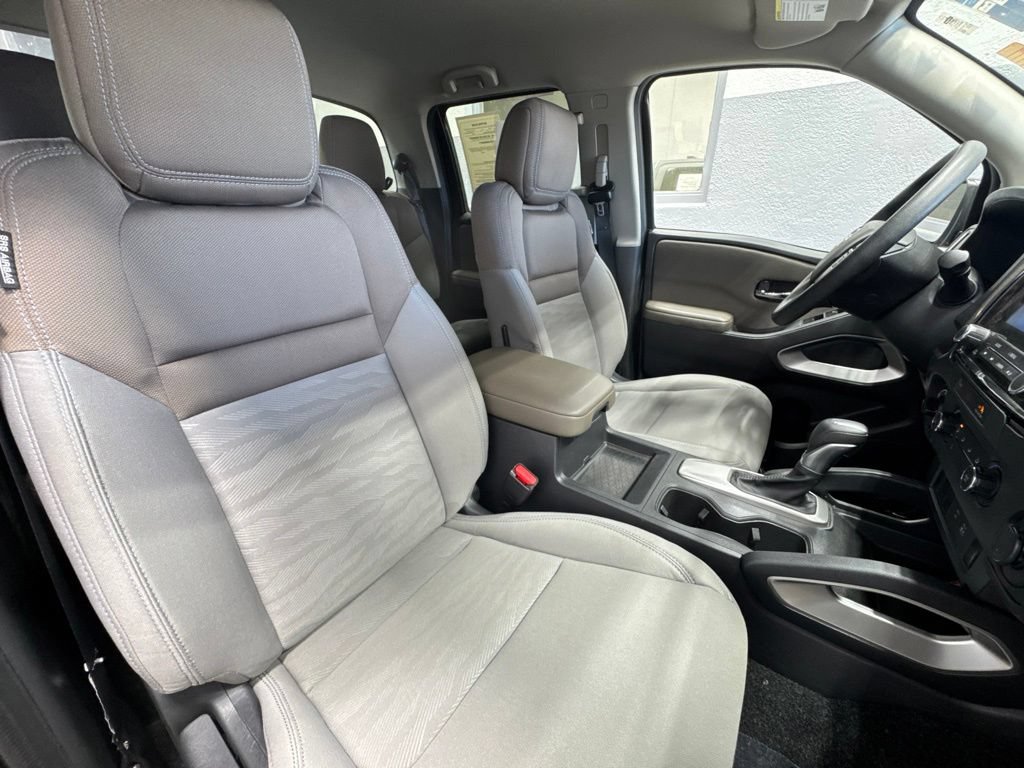 Used 2024 Nissan Frontier SV AWD/4WD image 26