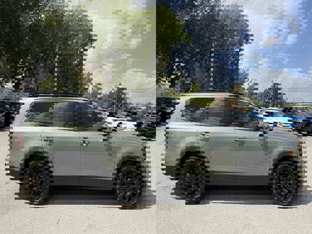 Certified 2025 Kia Telluride SX Prestige X-Line AWD/4WD image 4