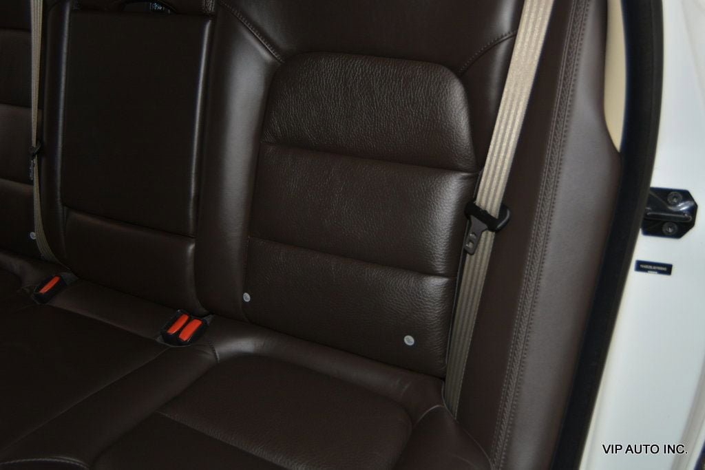 Used 2013 Volvo XC70 3.2 FWD image 23