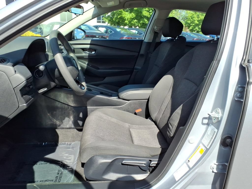 Certified 2023 Honda Accord LX image 12