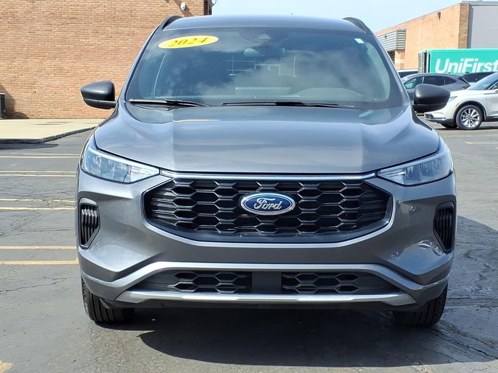 Used 2024 Ford Escape ST-Line w/ Tech Pack #1 image 2