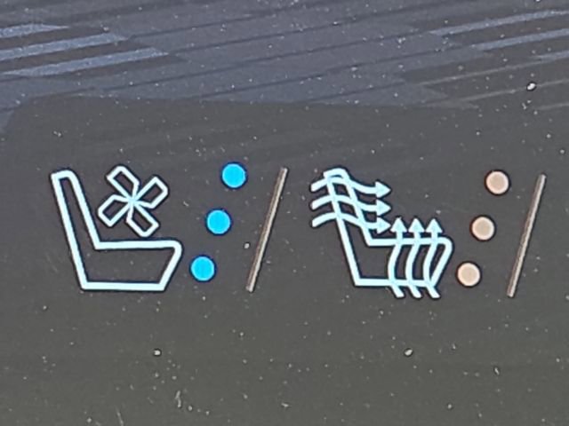 New 2025 Chevrolet Equinox EV RS image 34