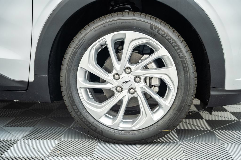New 2027 Chevrolet Bolt LT w/ LPO, All-Weather Package FWD image 14