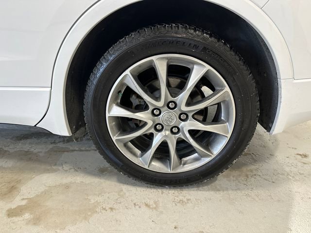 Used 2020 Buick Envision Essence w/ Experience Buick Package image 17