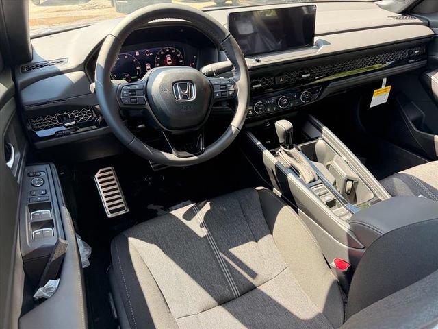 Used 2017 Honda Civic Touring image 4