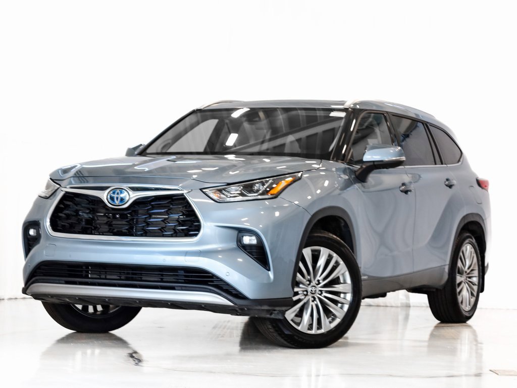 Used 2023 Toyota Highlander Platinum image 3