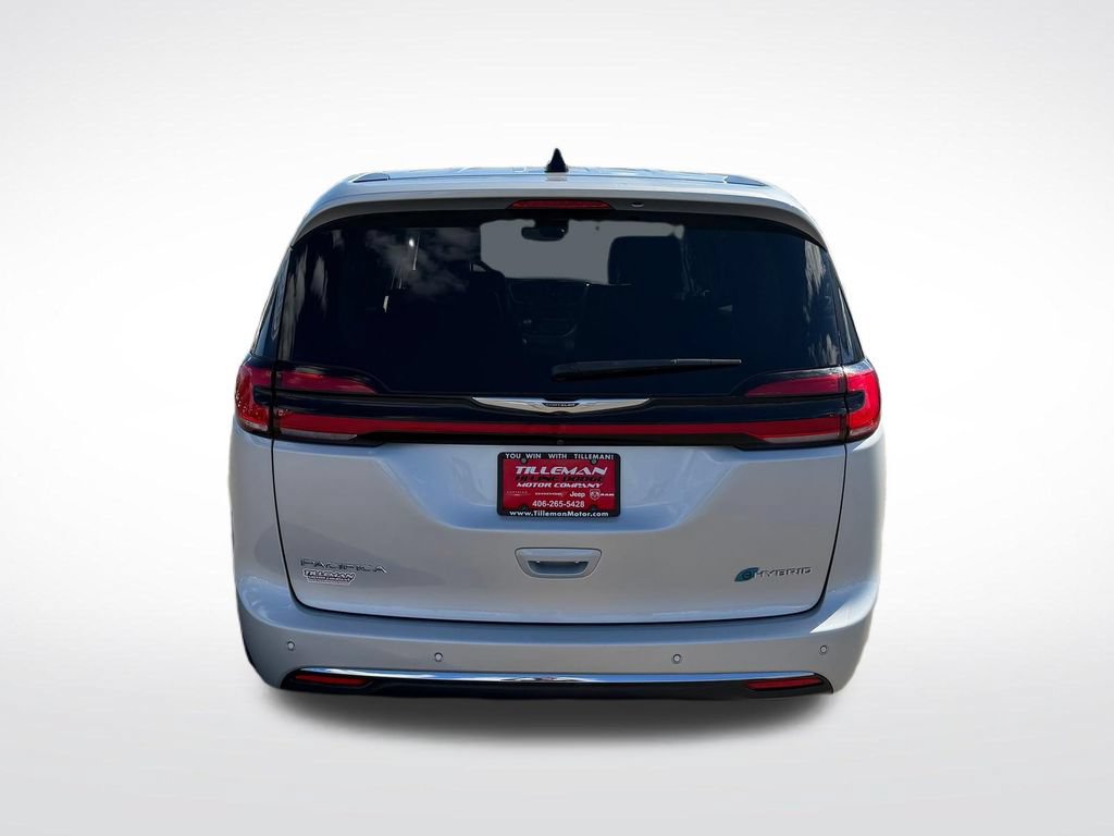 Used 2023 Chrysler Pacifica Touring-L FWD image 25