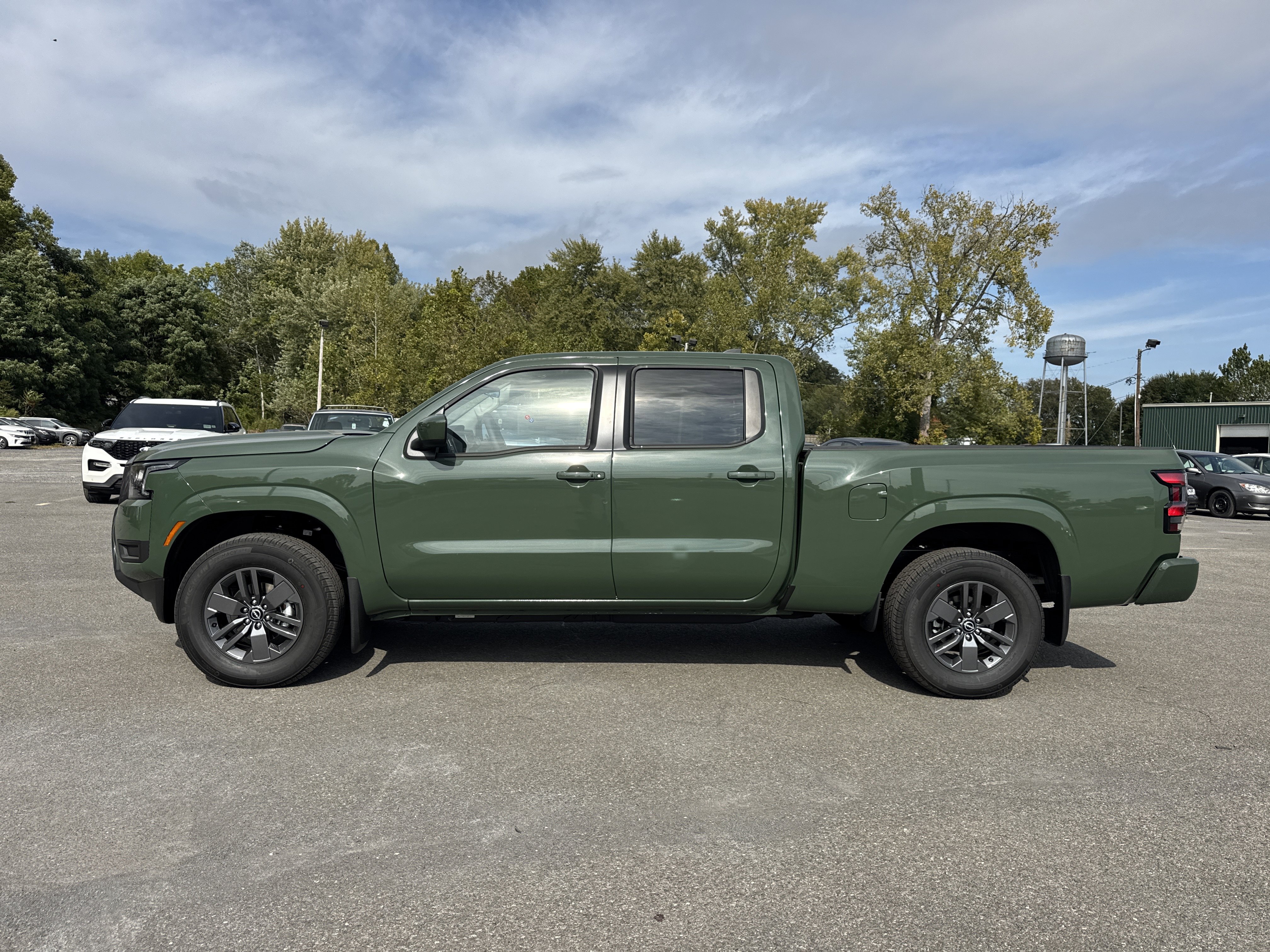 New 2026 Nissan Frontier SV image 8