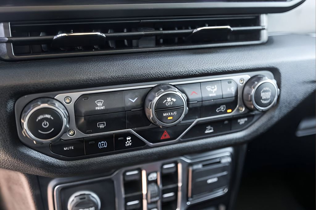 Used 2025 Jeep Wrangler Unlimited Sport S 4xe image 19