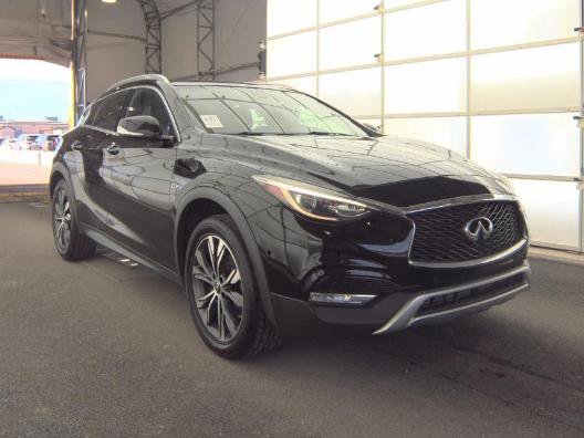 Used 2018 INFINITI QX30 Premium w/ Navigation Package AWD/4WD image 3