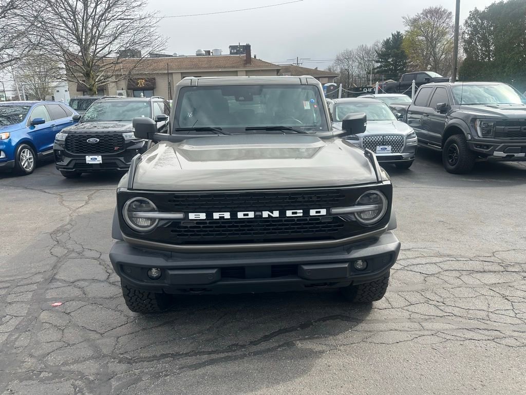 Used 2025 Ford Bronco Outer Banks image 2