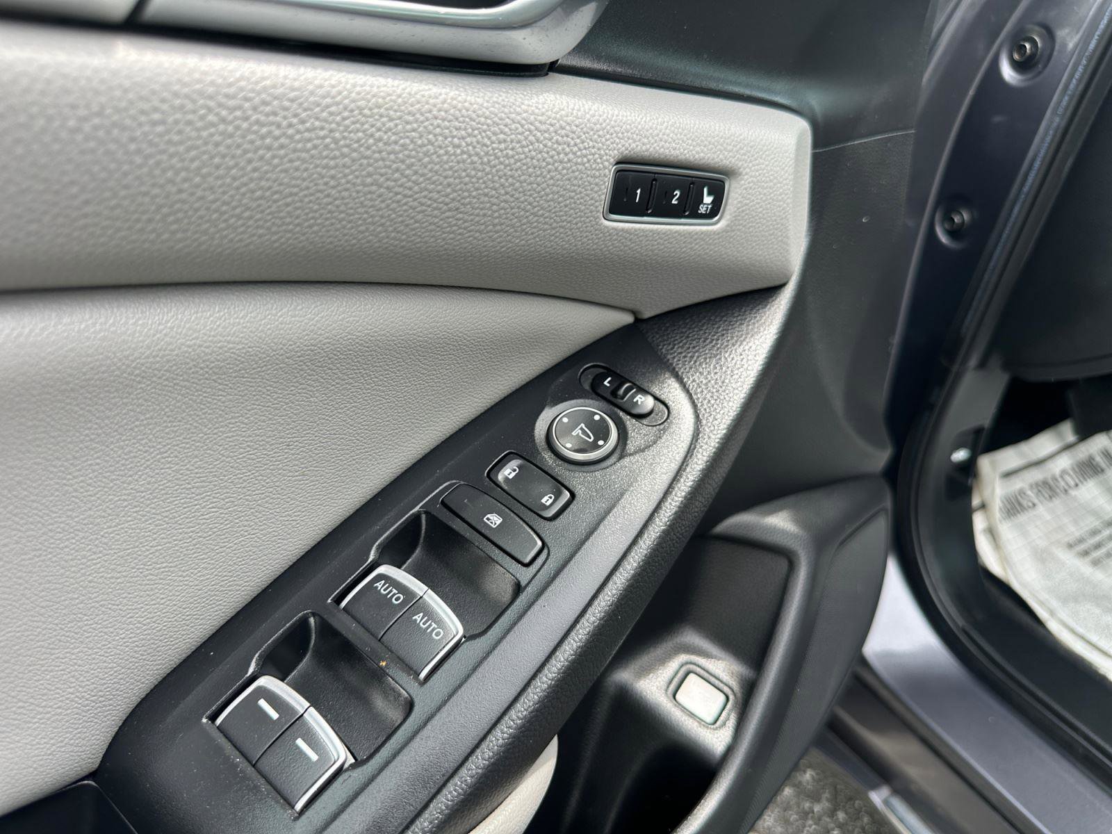 Used 2020 Honda Accord Touring image 14