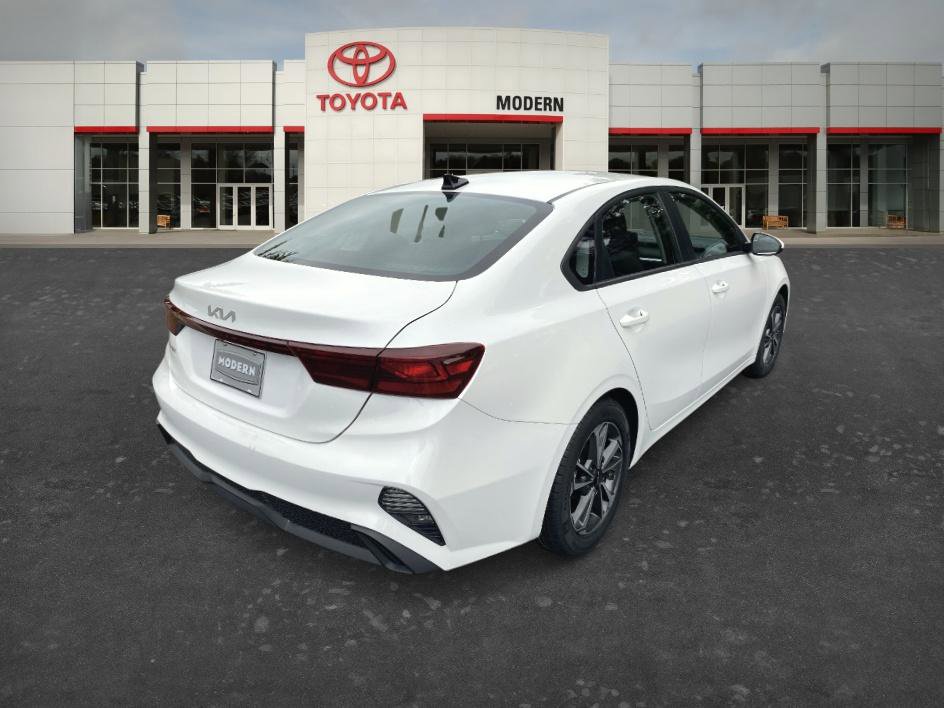Used 2023 Kia Forte LXS FWD image 5