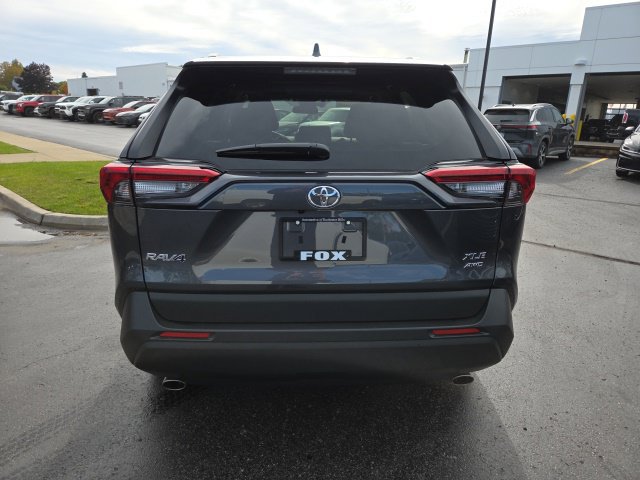 Used 2025 Toyota RAV4 XLE Premium w/ Weather Package AWD/4WD image 6