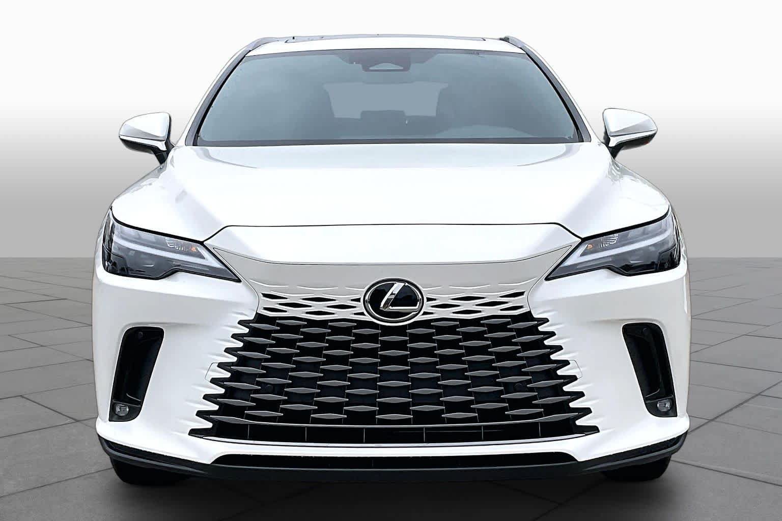 Used 2025 Lexus RX 350 Premium w/ Accessory Package (K3) FWD image 4