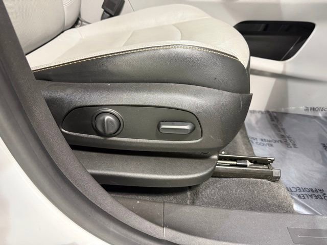 Used 2020 GMC Terrain SLT w/ Preferred Package image 29